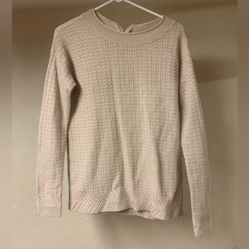 Sfera Casual Women’s Medium Cream Knit Sweater - EUC